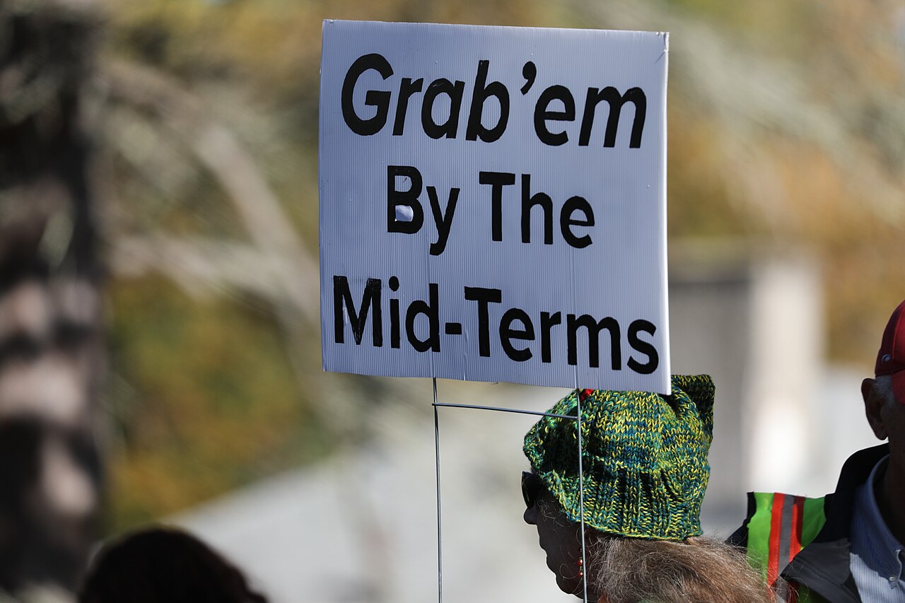 40% of No Kings Protesters Now Back Violence, Survey Finds