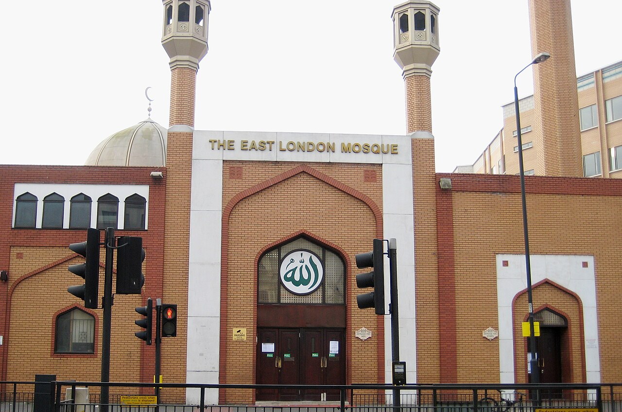 Front view of the East London Mosque, London as seen from Whitechapel Road, with discrimination entrances based on gender / East London Mosque Front View.jpg