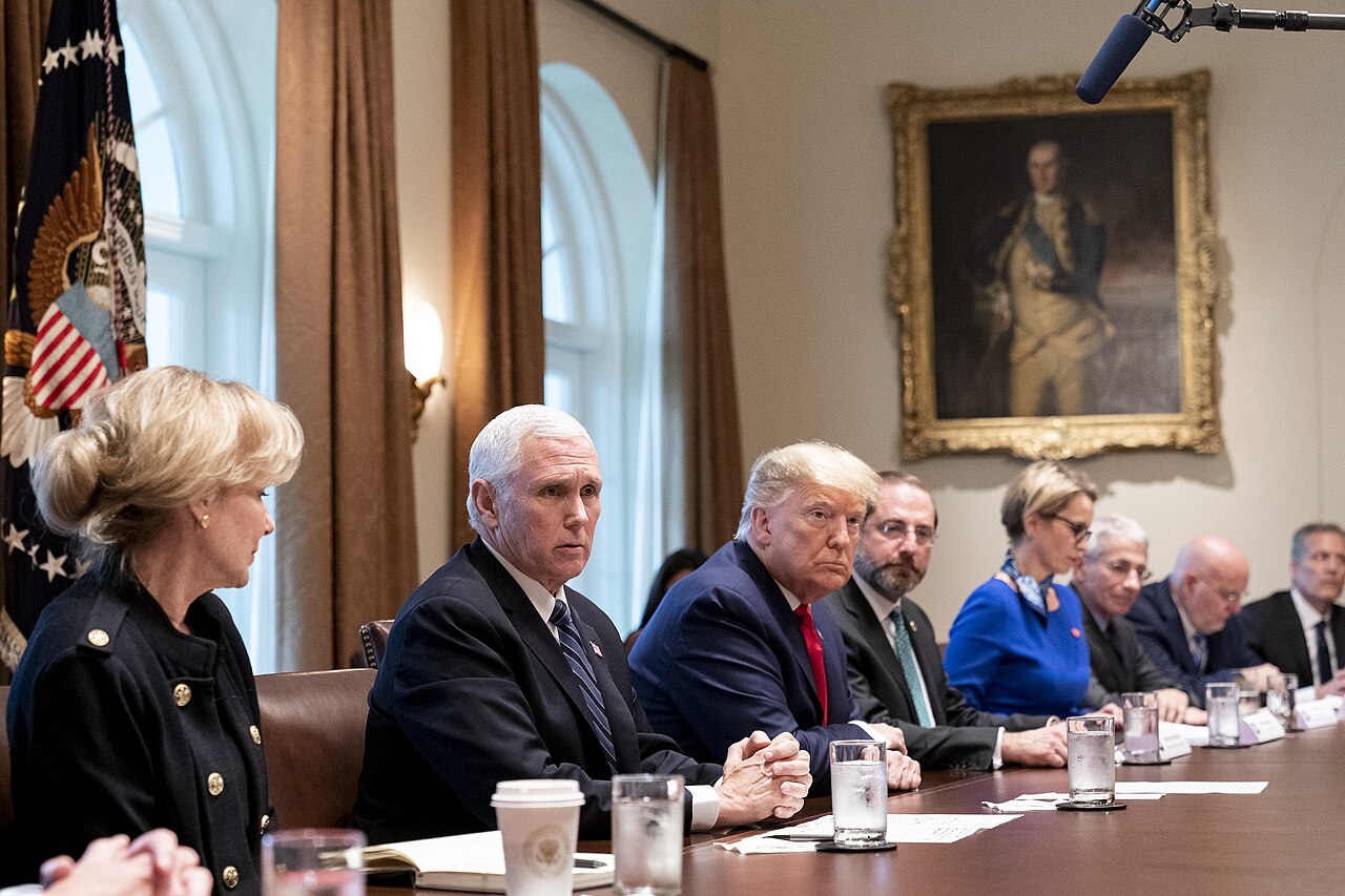 Trump Launches 100% Drug Tariffs, TrumpRx Platform for Lower Prices