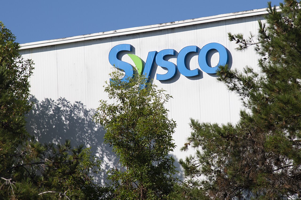 USDA Secretary Sonny Perdue at Sysco food distribution facility in San Diego, CA, showing food products including mini naan bread, diced mushrooms, and fried flat potatoes / USDA Photo by Lance Cheung