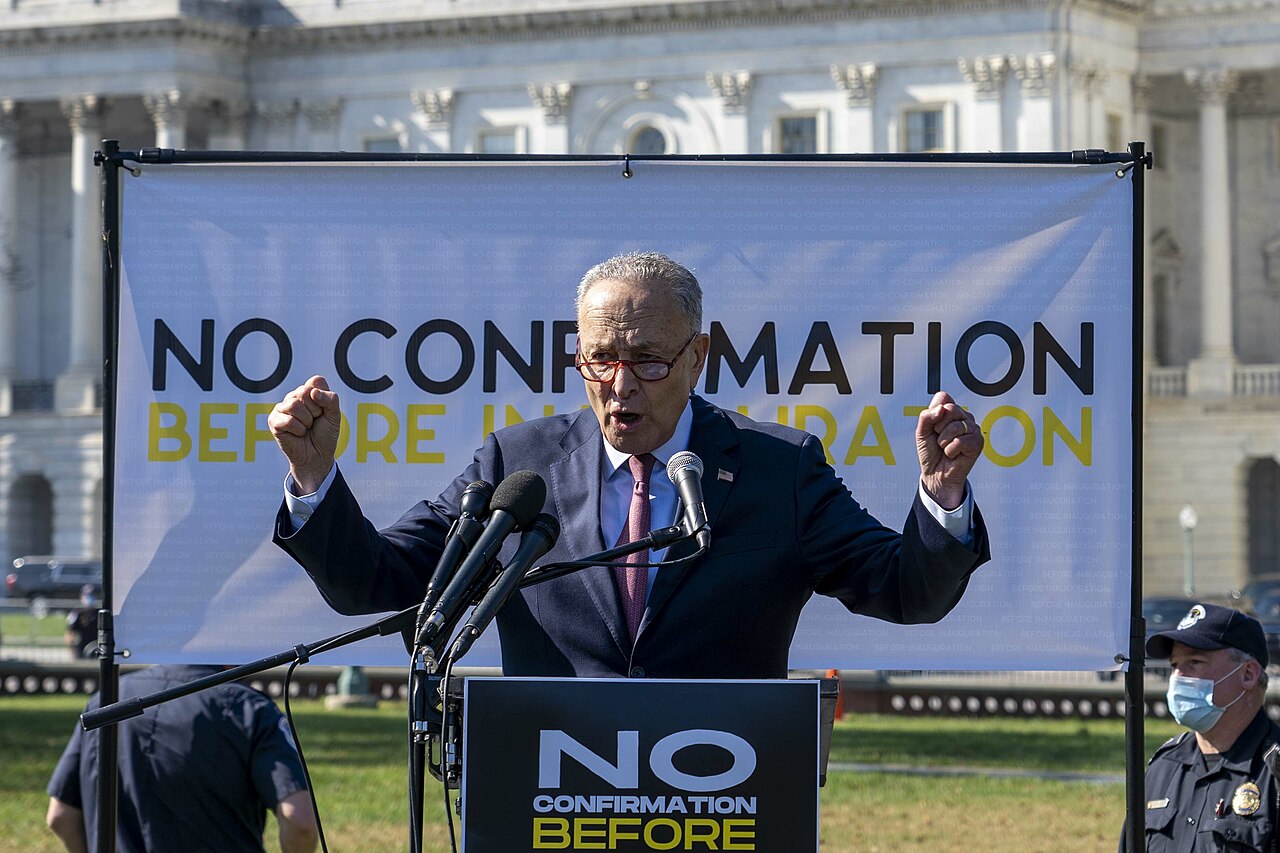 Formal portrait of Senate Democratic Leader Chuck Schumer / Wikimedia Commons (CC BY 2.0)