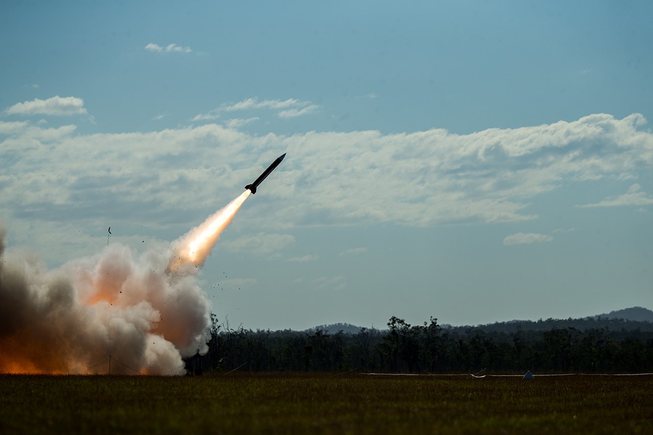 Trump Bypasses Congress to Arm Allies Against Iranian Missile Campaign