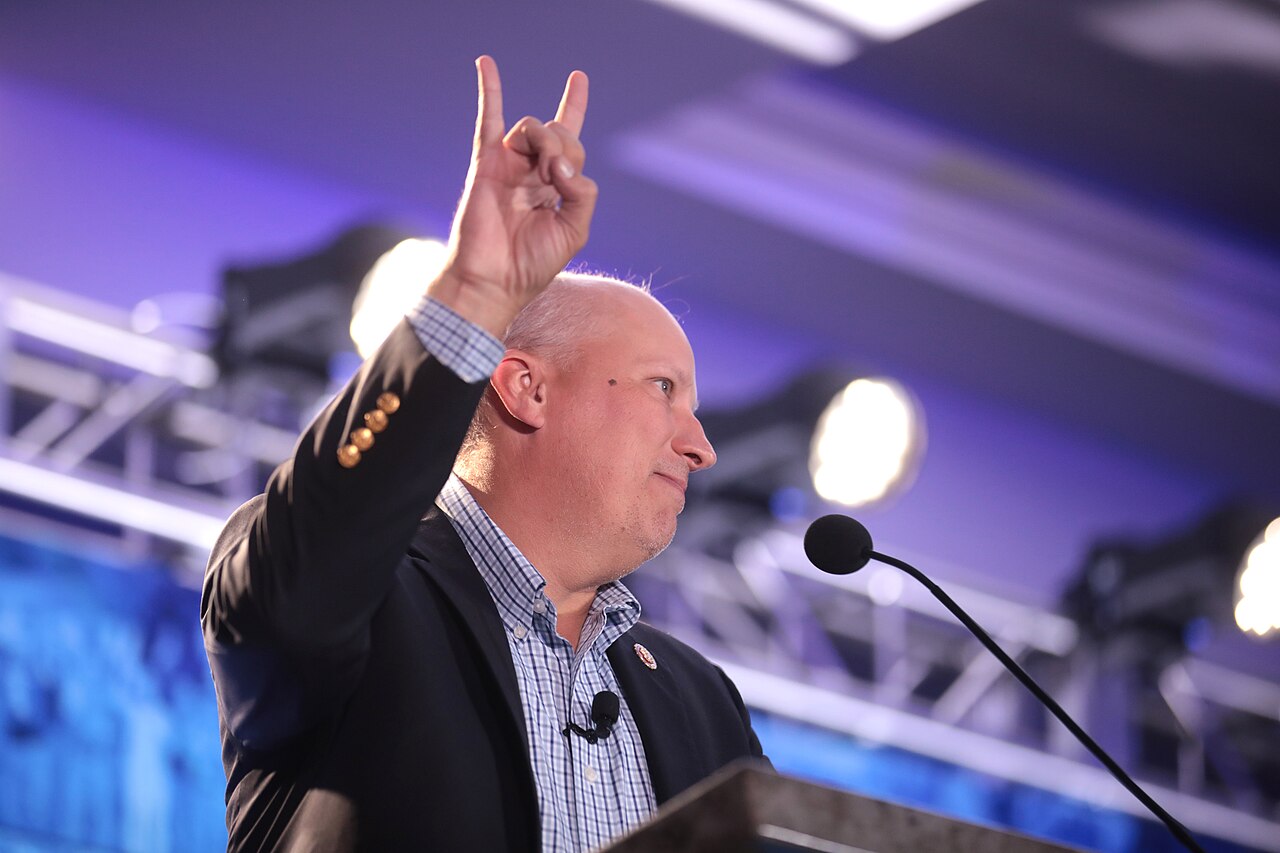 U.S. Congressman Chip Roy speaking with attendees at the 2019 Young Americans for Liberty Convention in Austin, Texas / Gage Skidmore