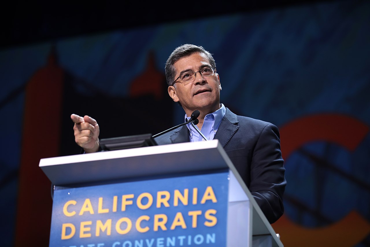 Xavier Becerra speaking with attendees at the 2019 California Democratic Party State Convention in San Francisco / Photo by Gage Skidmore