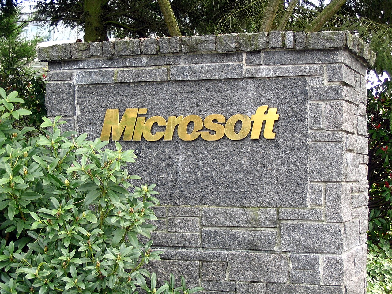 Wall Street Rejects Microsoft's AI-Layoff Strategy as Stock Slumps