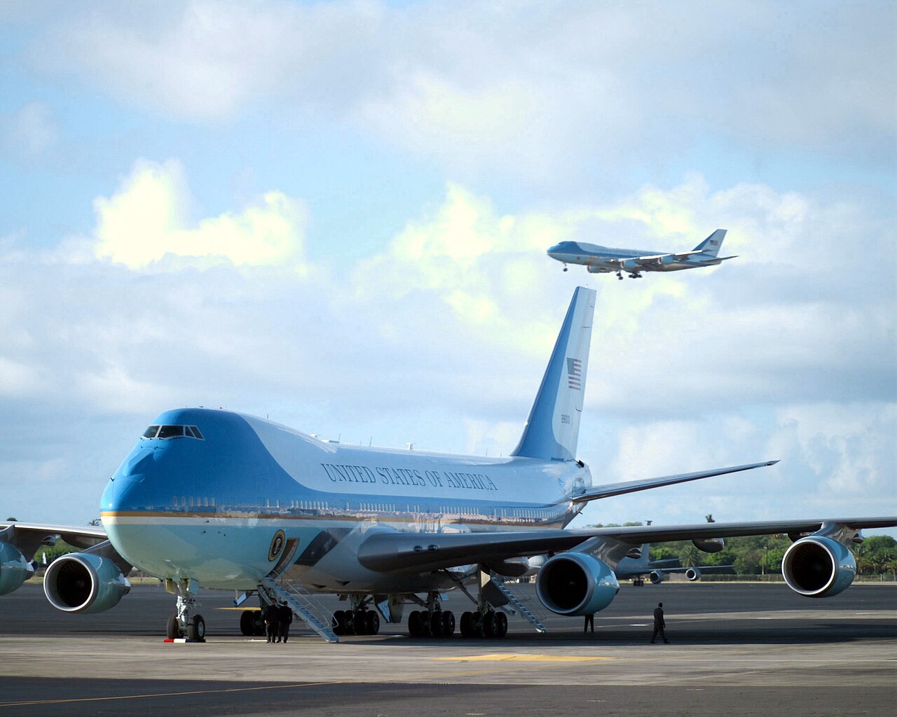 DOJ Subpoenas Reporters Over Air Force One Security Leaks